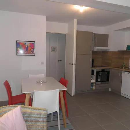 Coquet T3 En Hyper-centre D'arcachon Avec Terrasse Et Parking *